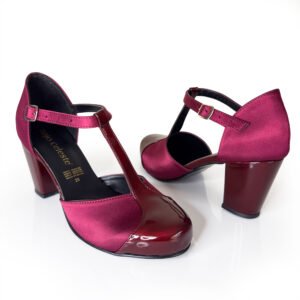 Alternative view of Isabel Rioja